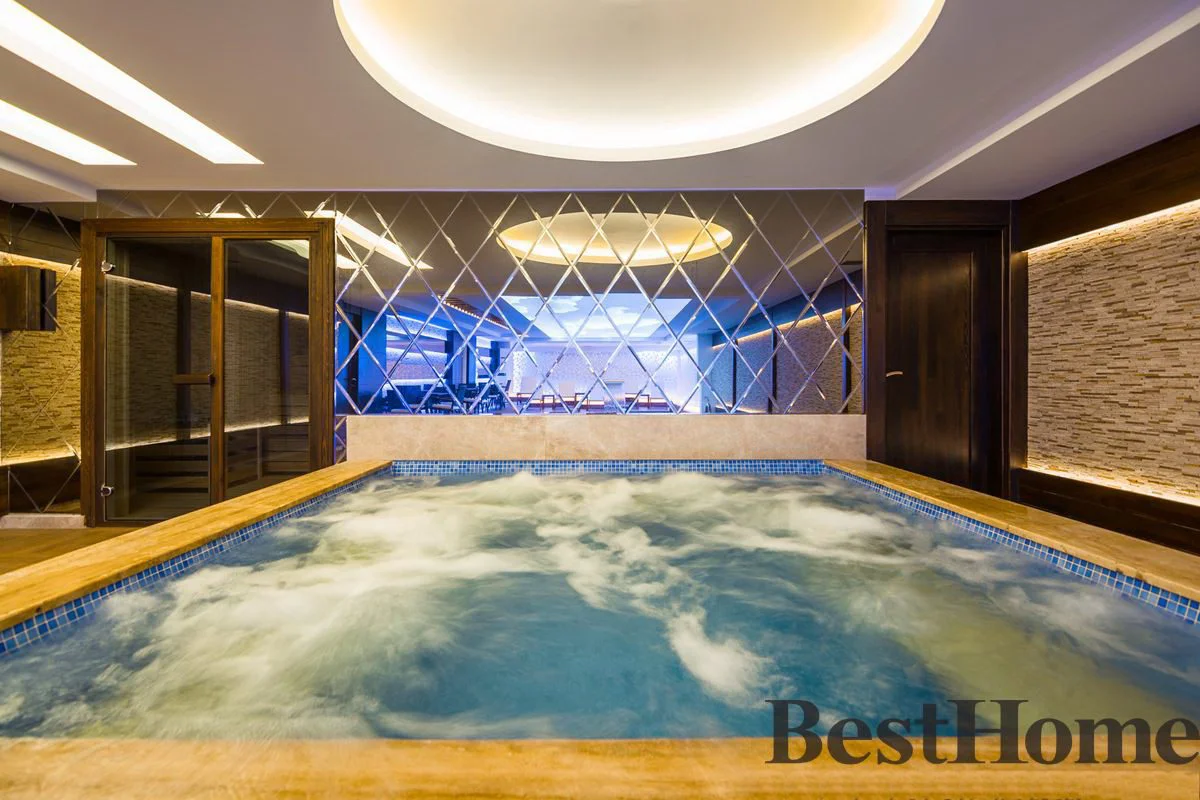 BestHome_20_Cleopatra_Select_Indoor_Pool_05