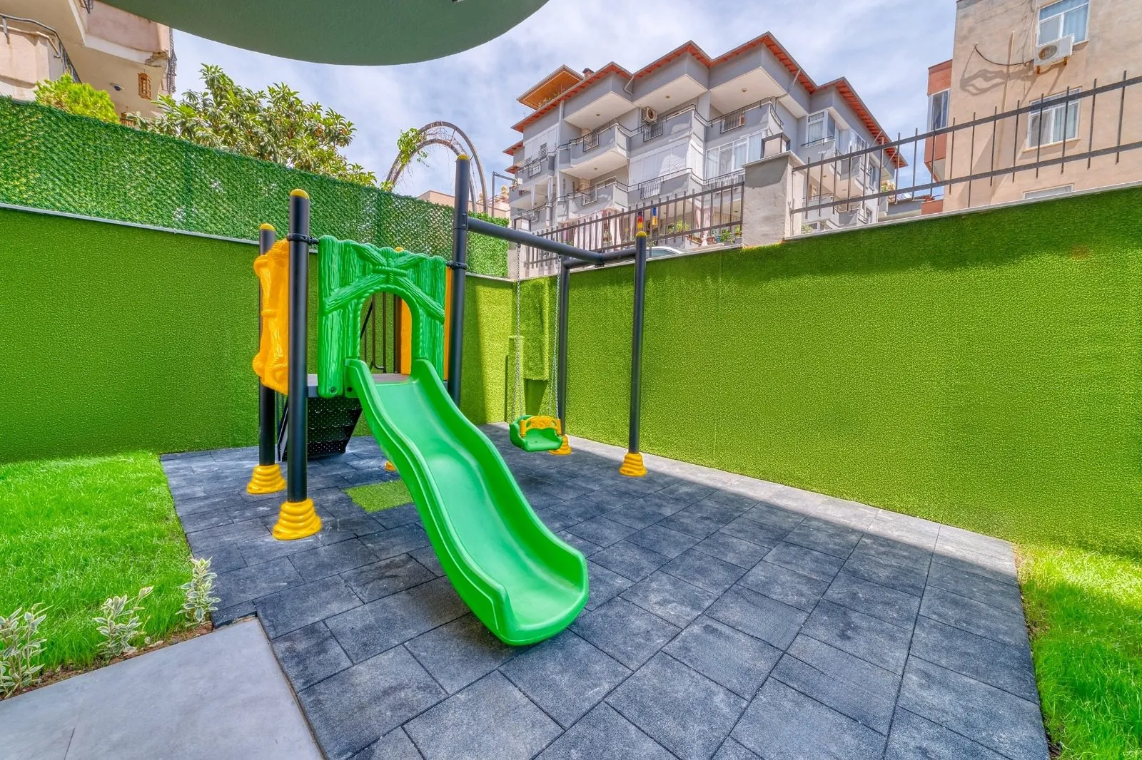 Two-room apartment for sale in Alanya Oba