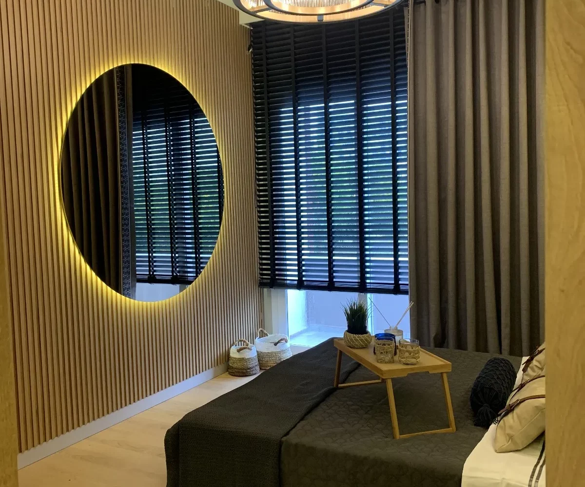 Studio apartment for sale in Mersin Erdemli – exterior view of the 10-story residential complex
