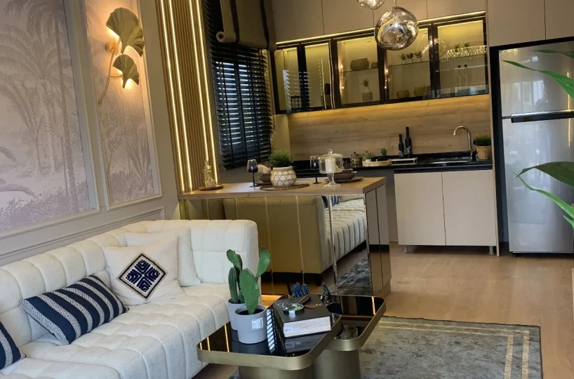 Studio apartment for sale in Mersin Erdemli – exterior view of the 10-story residential complex