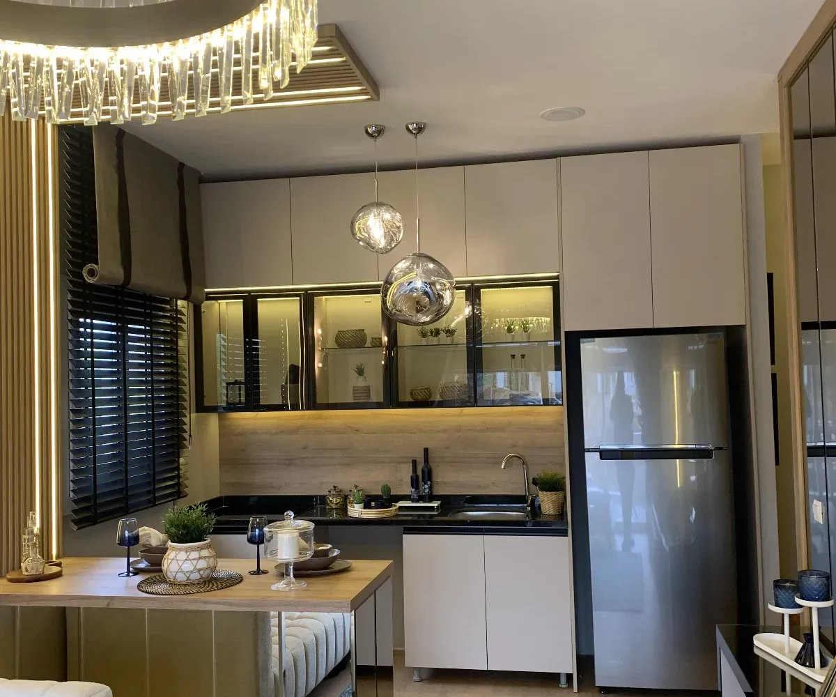 Studio apartment for sale in Mersin Erdemli – exterior view of the 10-story residential complex