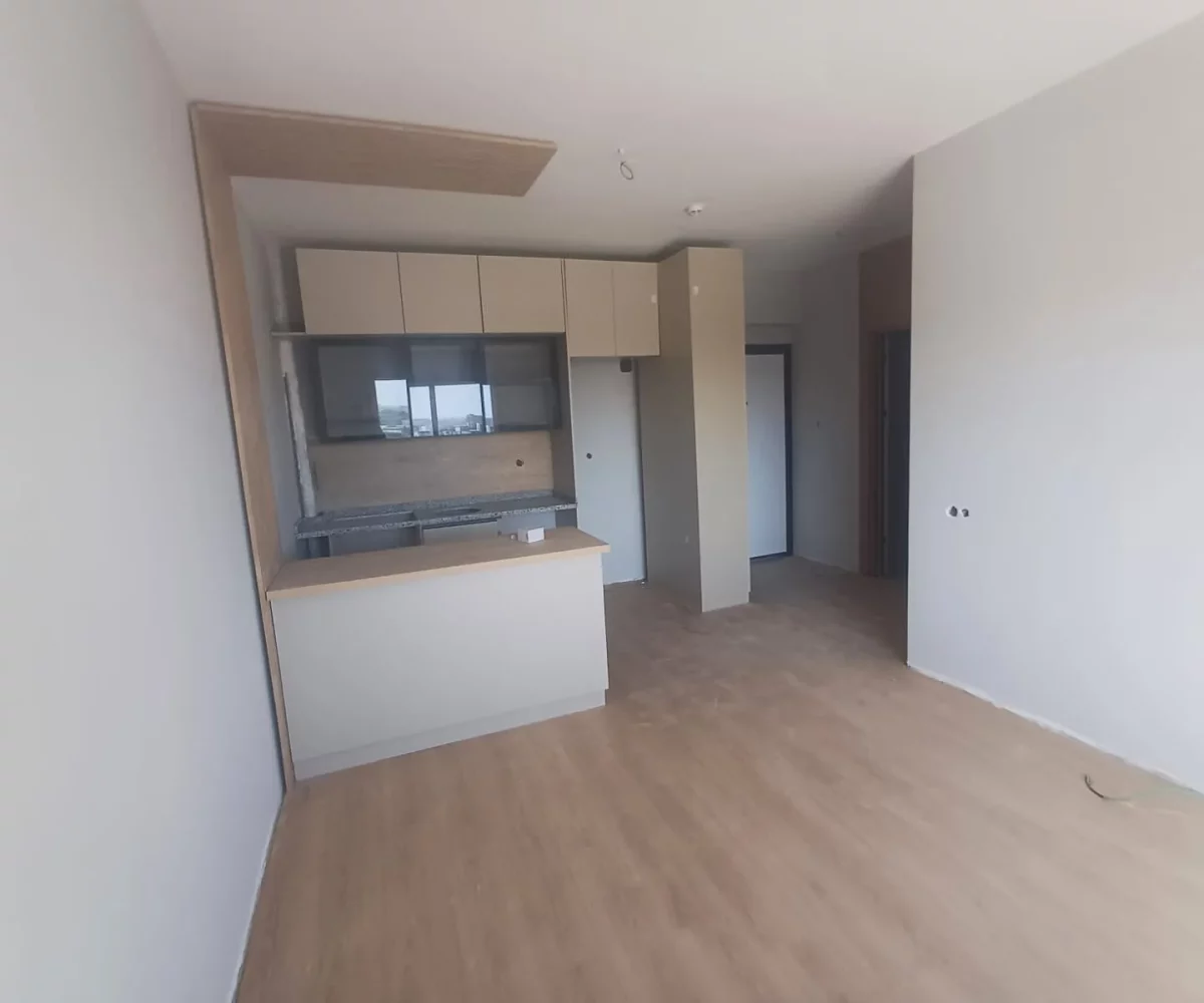 Two-room apartment for sale in Mersin Erdemli near sea – view of the nearby coastline 500m away