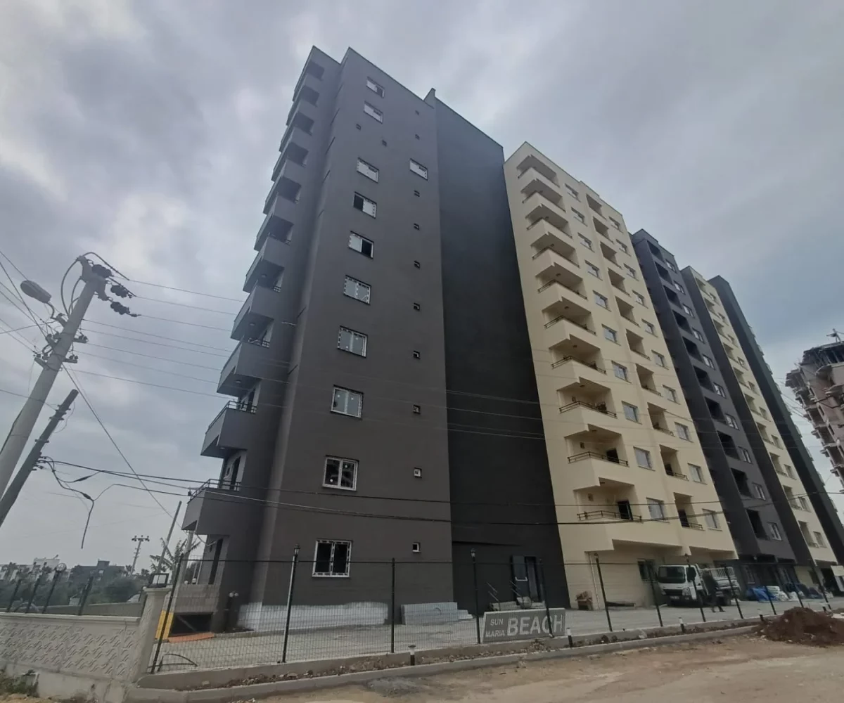 Two-room apartment for sale in Mersin Erdemli near sea – view of the nearby coastline 500m away