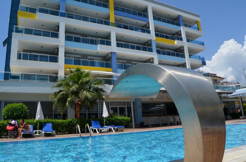 Two-room apartment for sale in Alanya Kestel – exterior view of the complex
