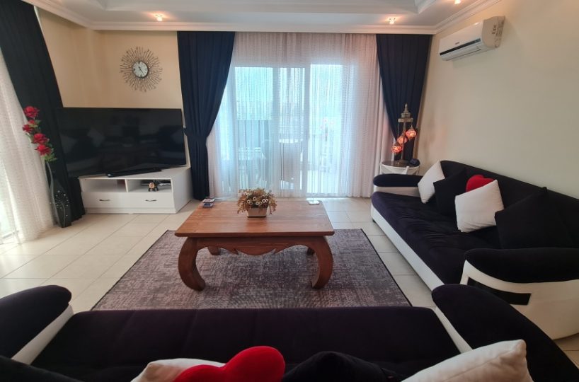 Fully furnished two-room apartment in Alanya Oba for sale