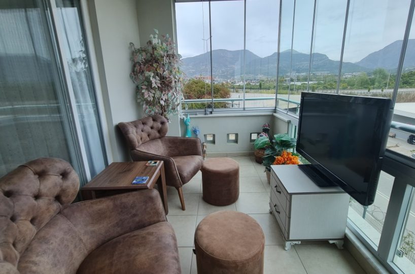 Fully furnished two-room apartment in Alanya Oba for sale