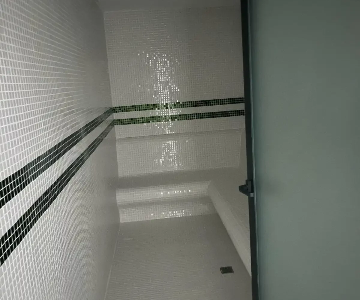 Two-bedroom apartment for sale in Mahmutlar Alanya – exterior view of the residential building in Mahmutlar