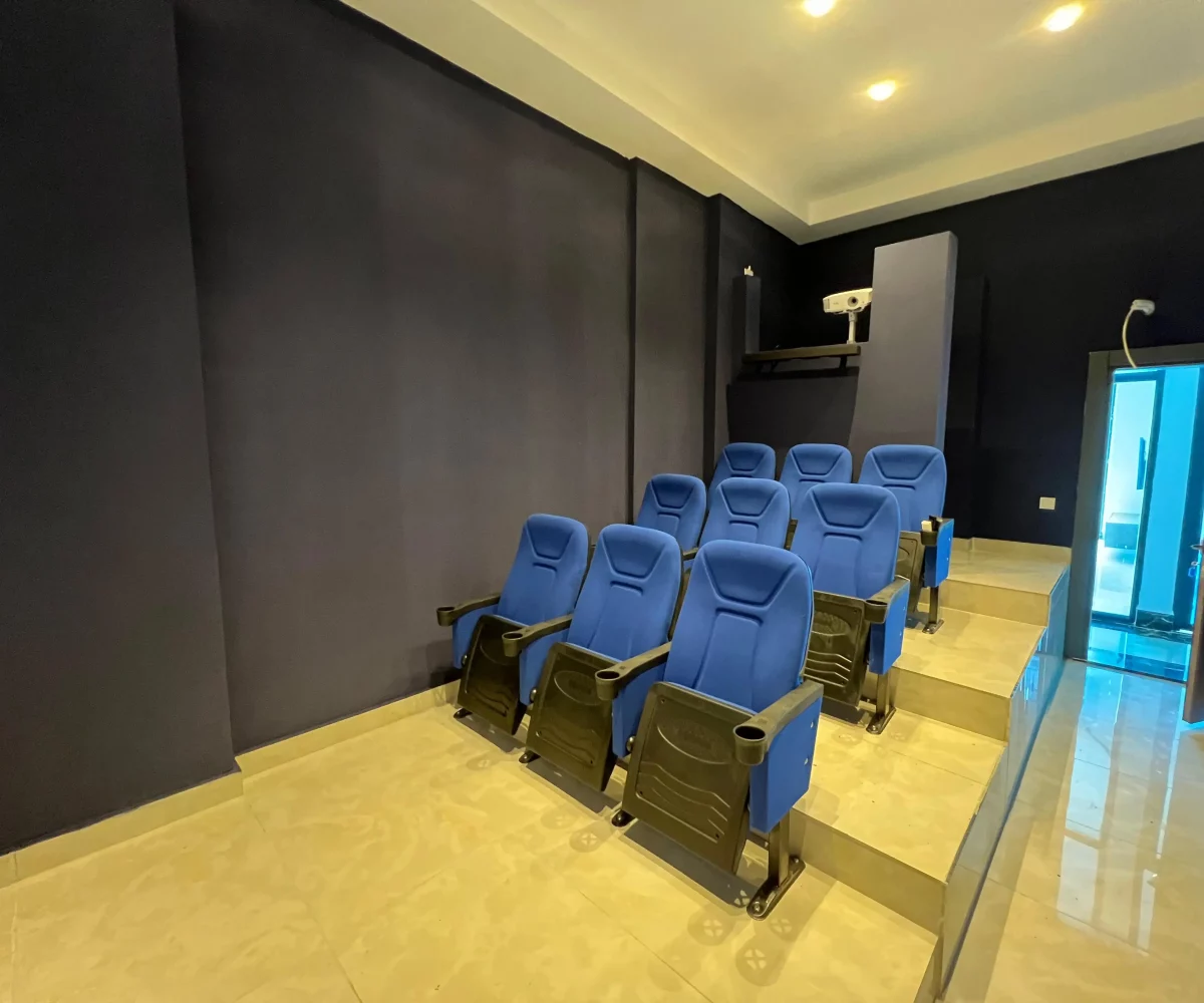 Two-bedroom apartment for sale in Mahmutlar Alanya – exterior view of the residential building in Mahmutlar