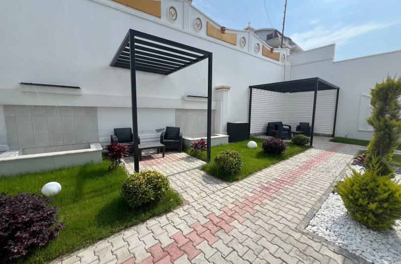 Two-bedroom apartment for sale in Mahmutlar Alanya – exterior view of the residential building in Mahmutlar Two-bedroom apartment for sale in Mahmutlar Alanya – exterior view of the residential building in Mahmutlar