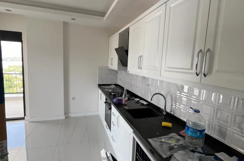 Two-bedroom apartment for sale in Mahmutlar Alanya – exterior view of the residential building in Mahmutlar
